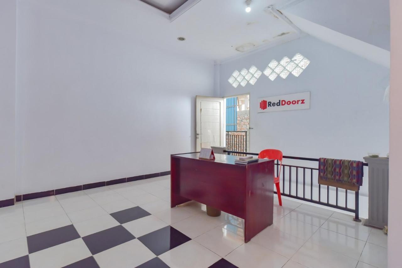 Reddoorz Syariah Near Ramayana Mall טראקאן מראה חיצוני תמונה