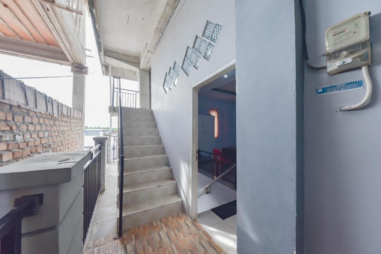 Reddoorz Syariah Near Ramayana Mall טראקאן מראה חיצוני תמונה